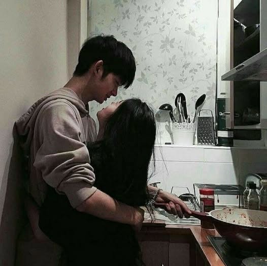 Chồng Tôi Vẫn Yêu Người Cũ